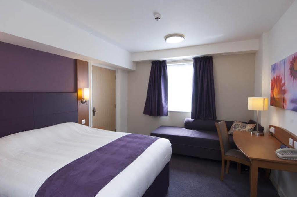 Premier Inn Cambridge Girton  Ngoại thất bức ảnh