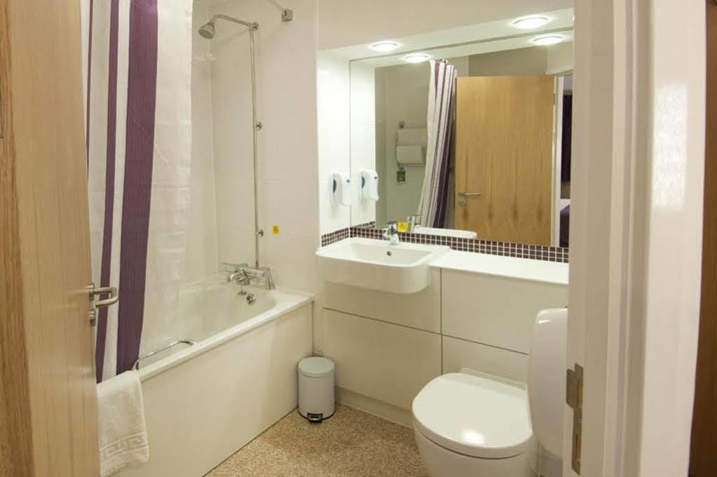 Premier Inn Cambridge Girton  Ngoại thất bức ảnh
